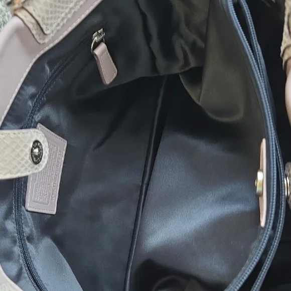 Coach Light Purple Leather Shoulder Bag - Picture 7 of 16